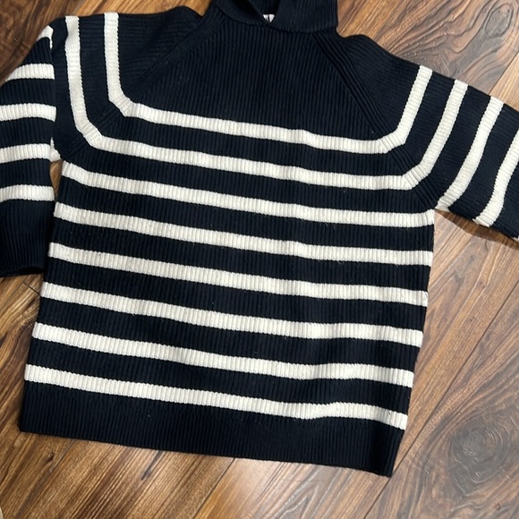 Zara striped hoodie sweater, size M - Picture 2 of 5
